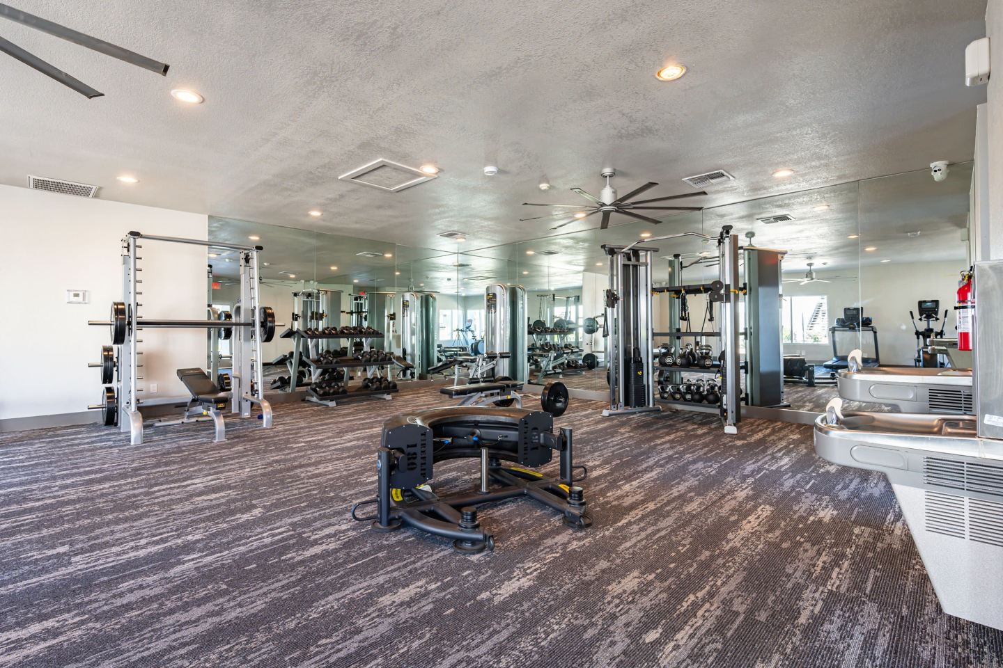 Pacific Bay Club Image 7