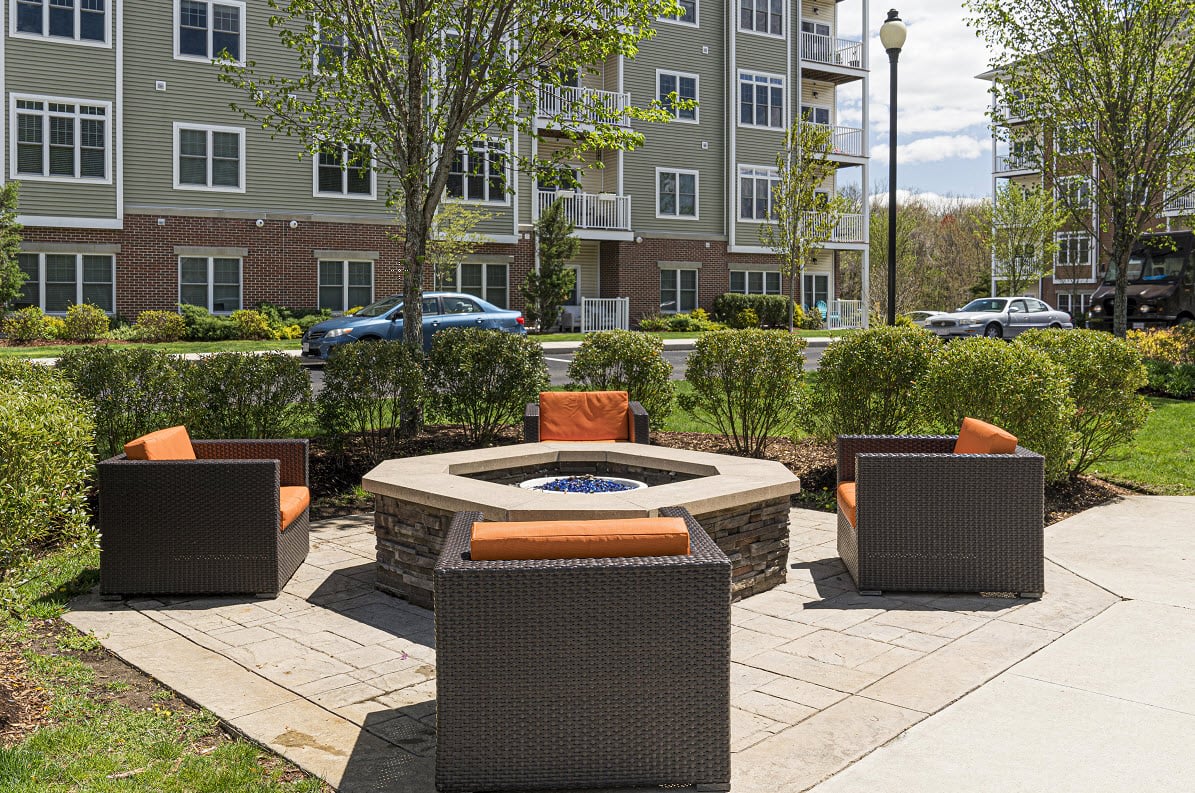 Axis at Lakeshore Image 34