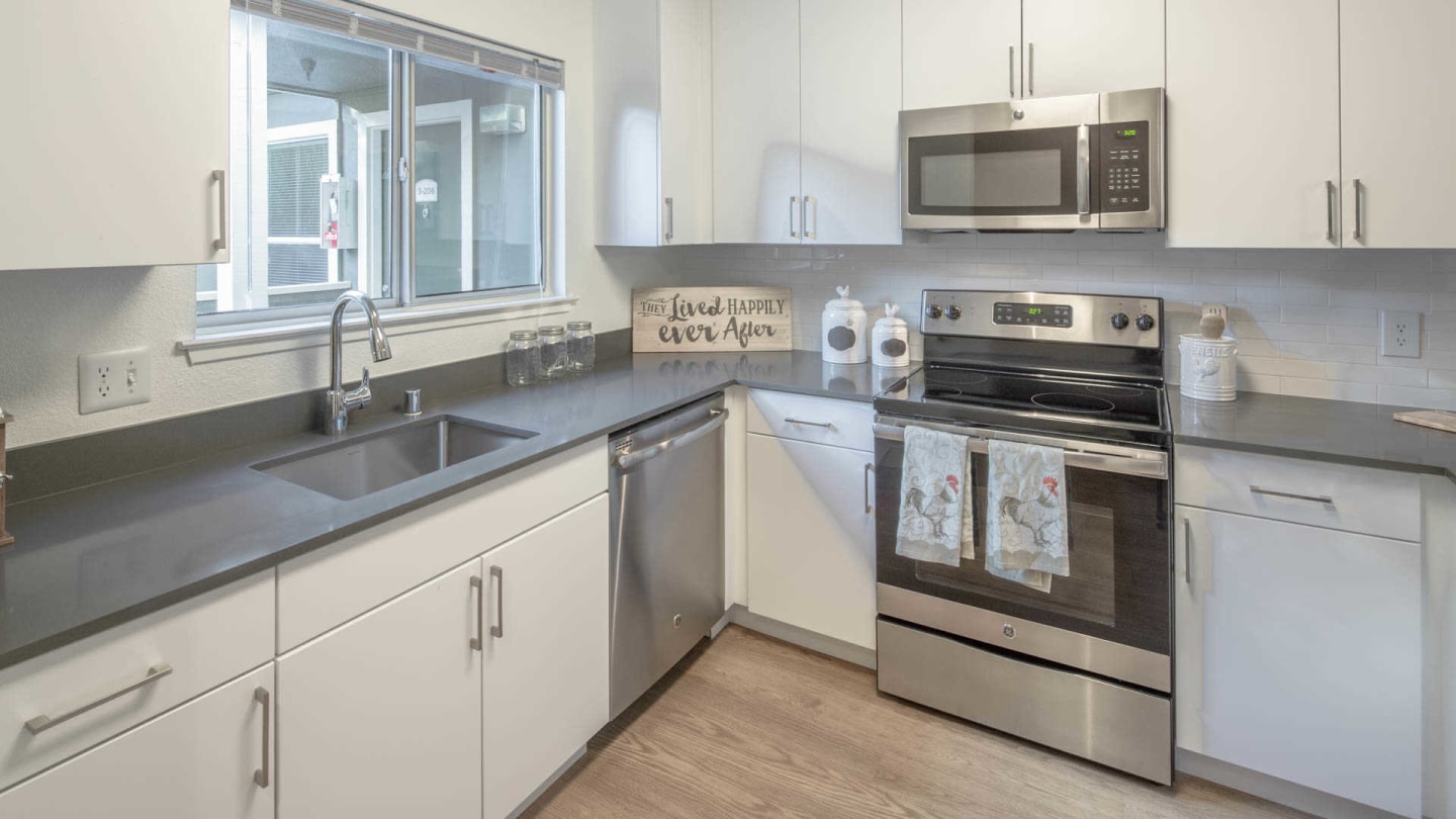 Riva Terra Apartments at Redwood Shores Image 38