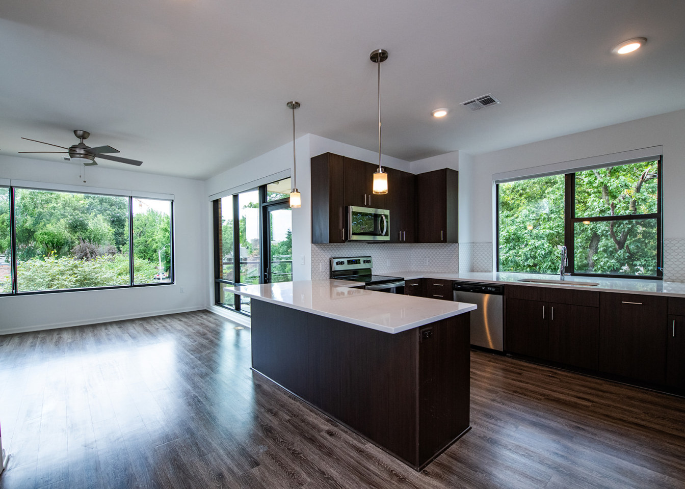 44 Washington Image 63