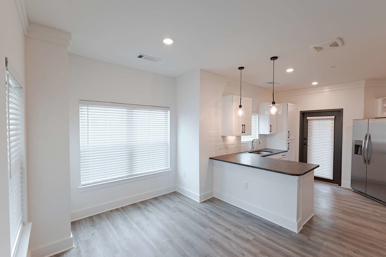 Botanic Luxury Apartments Image 28
