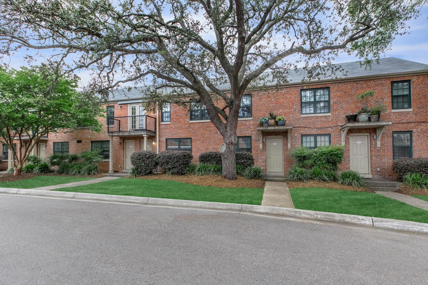 South Front Apartments Image 21
