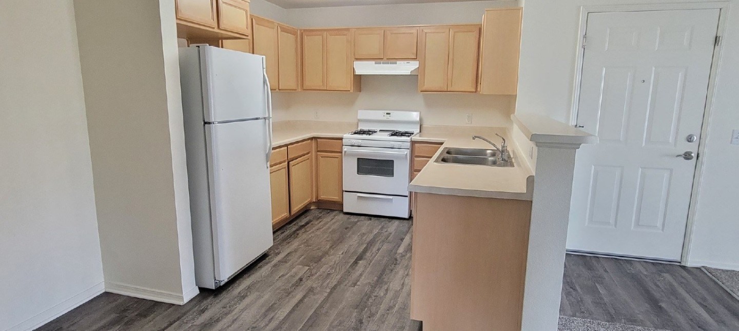 Larkspur Village Apartments Image 16