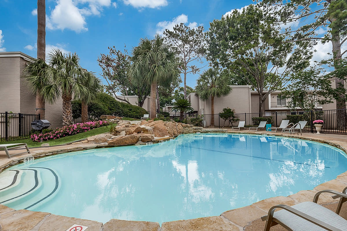 Regatta Apartments Image 4
