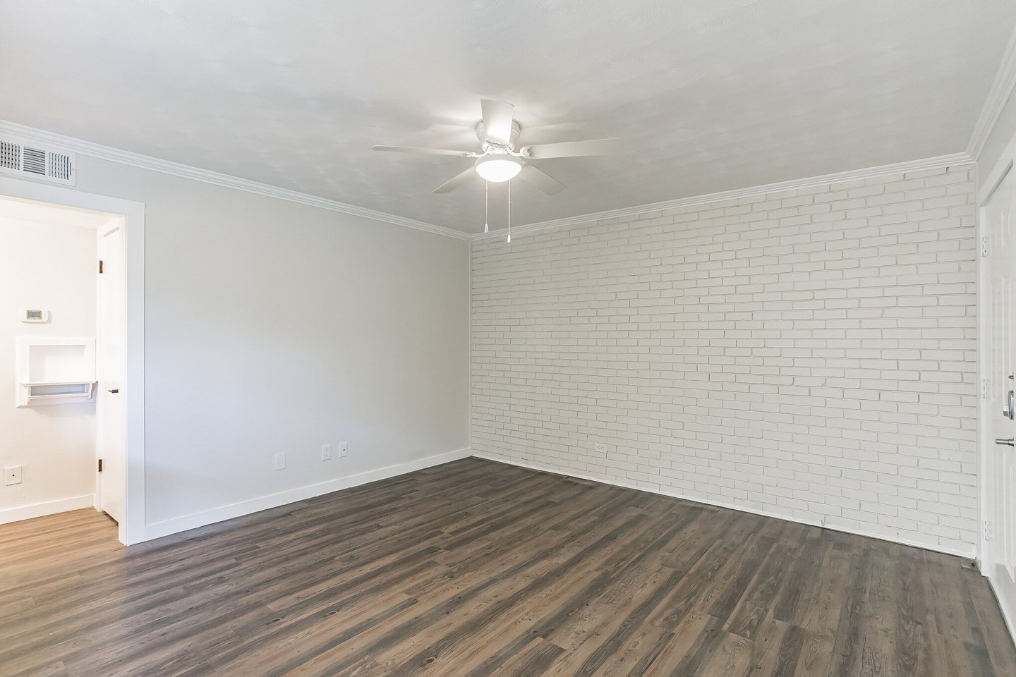 Carriage House Image 9