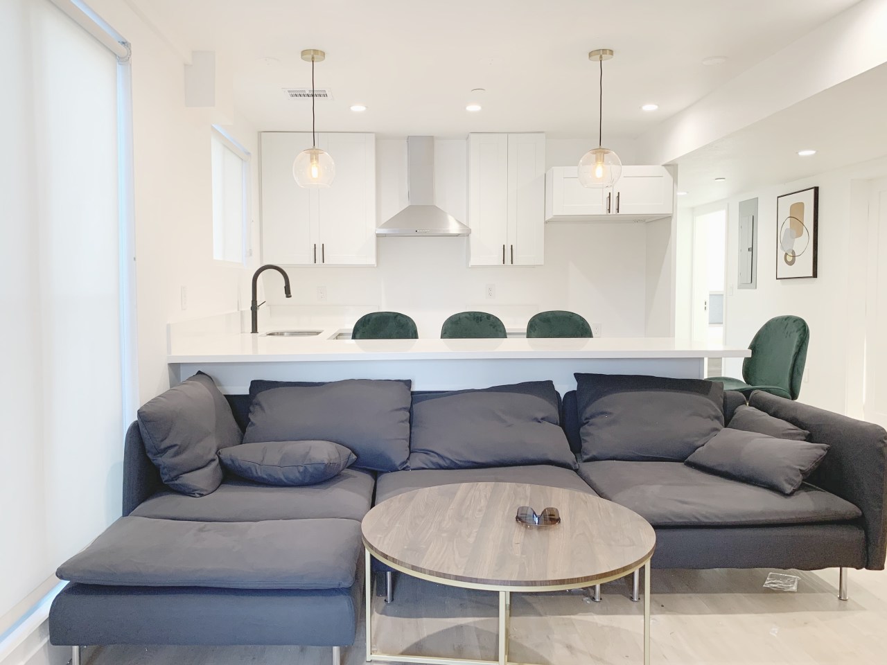 1664 W 37th Street - Co-Living Image 3