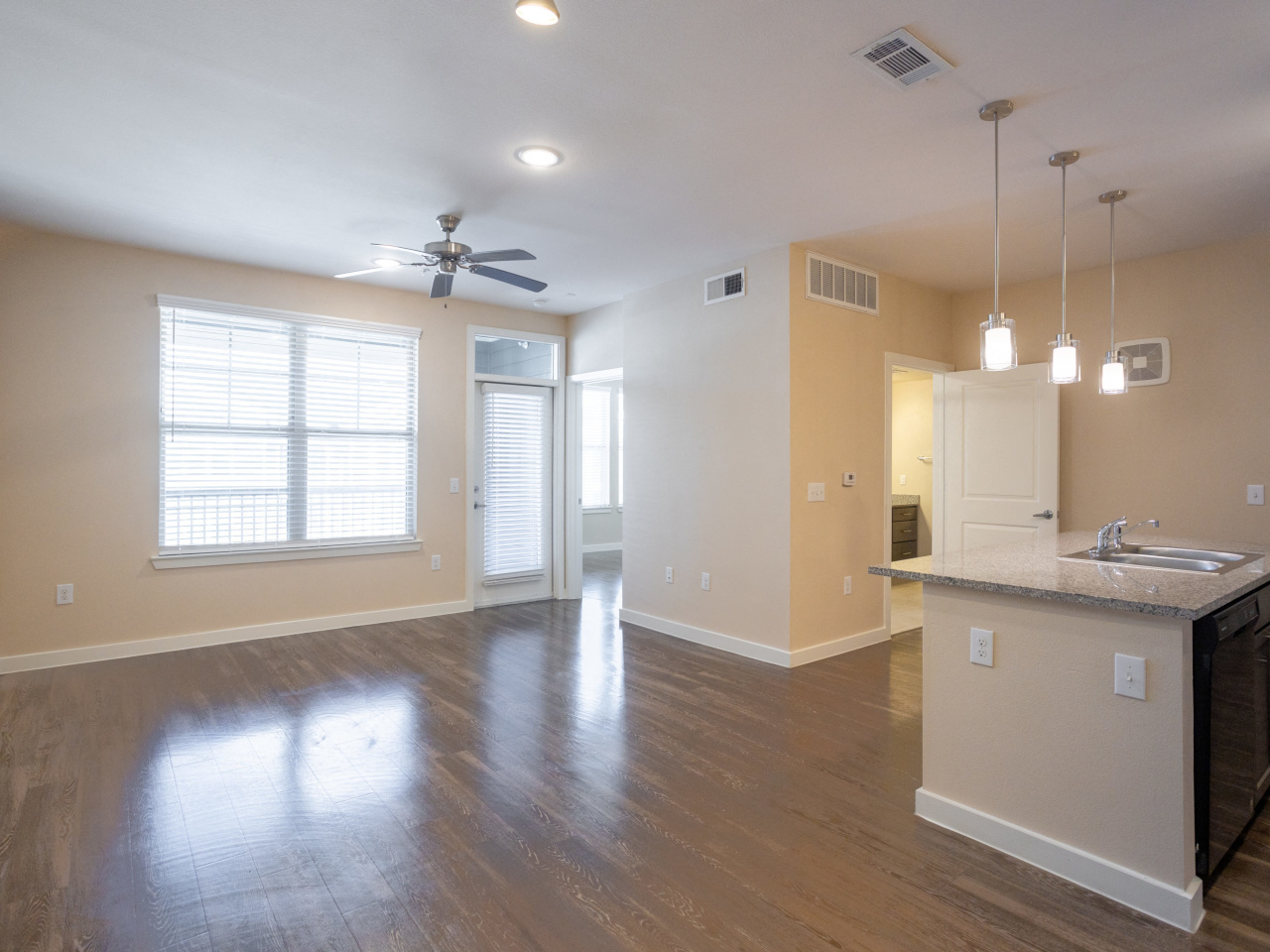 Smart Living Cullen Image 8