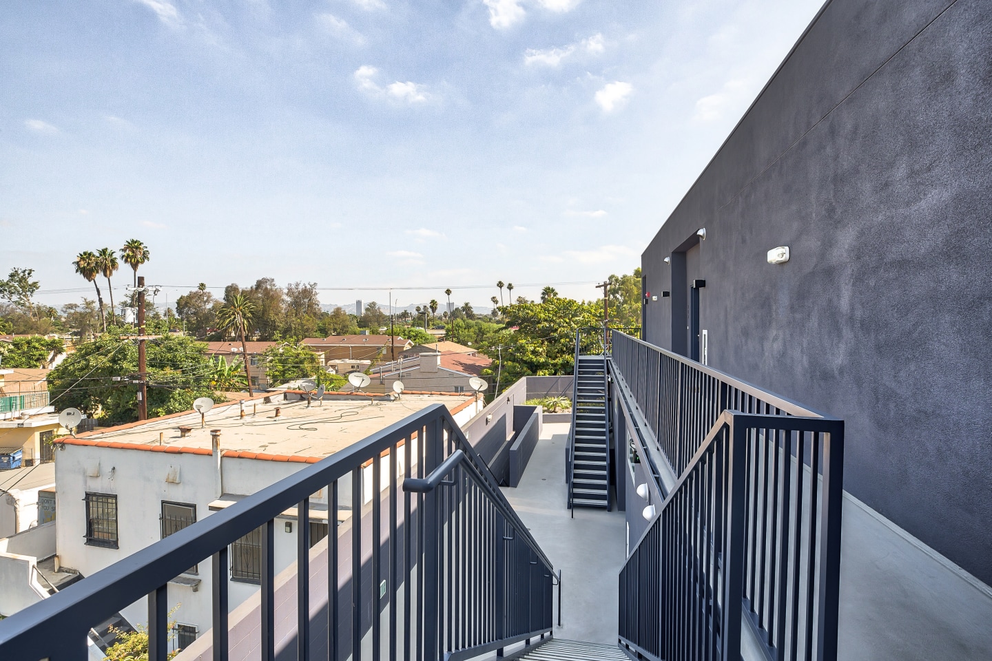 5135 West Adams Image 19