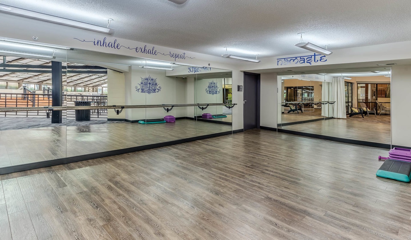 Elm Creek Apartments & Townhomes Image 15