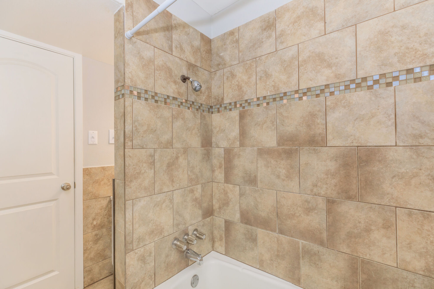Alameda Apartments Image 35