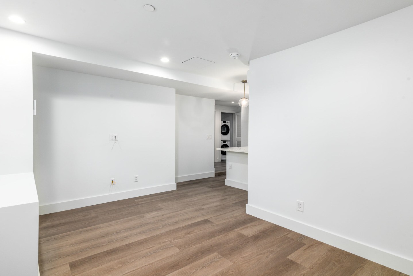 3201 23RD STREET Apartments Image 2