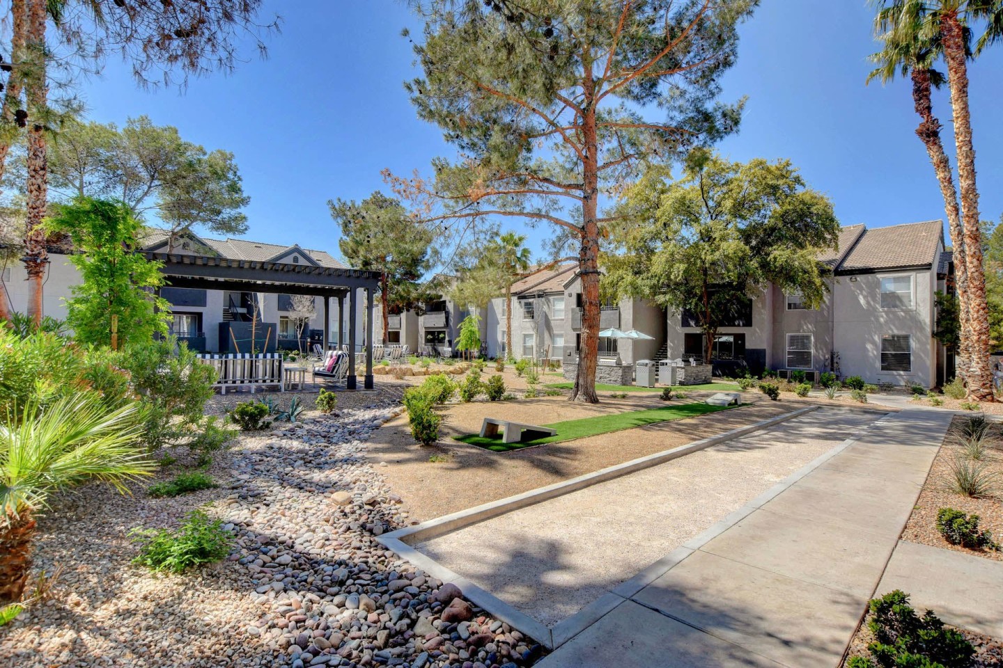 Villa Serena Apartments Image 23
