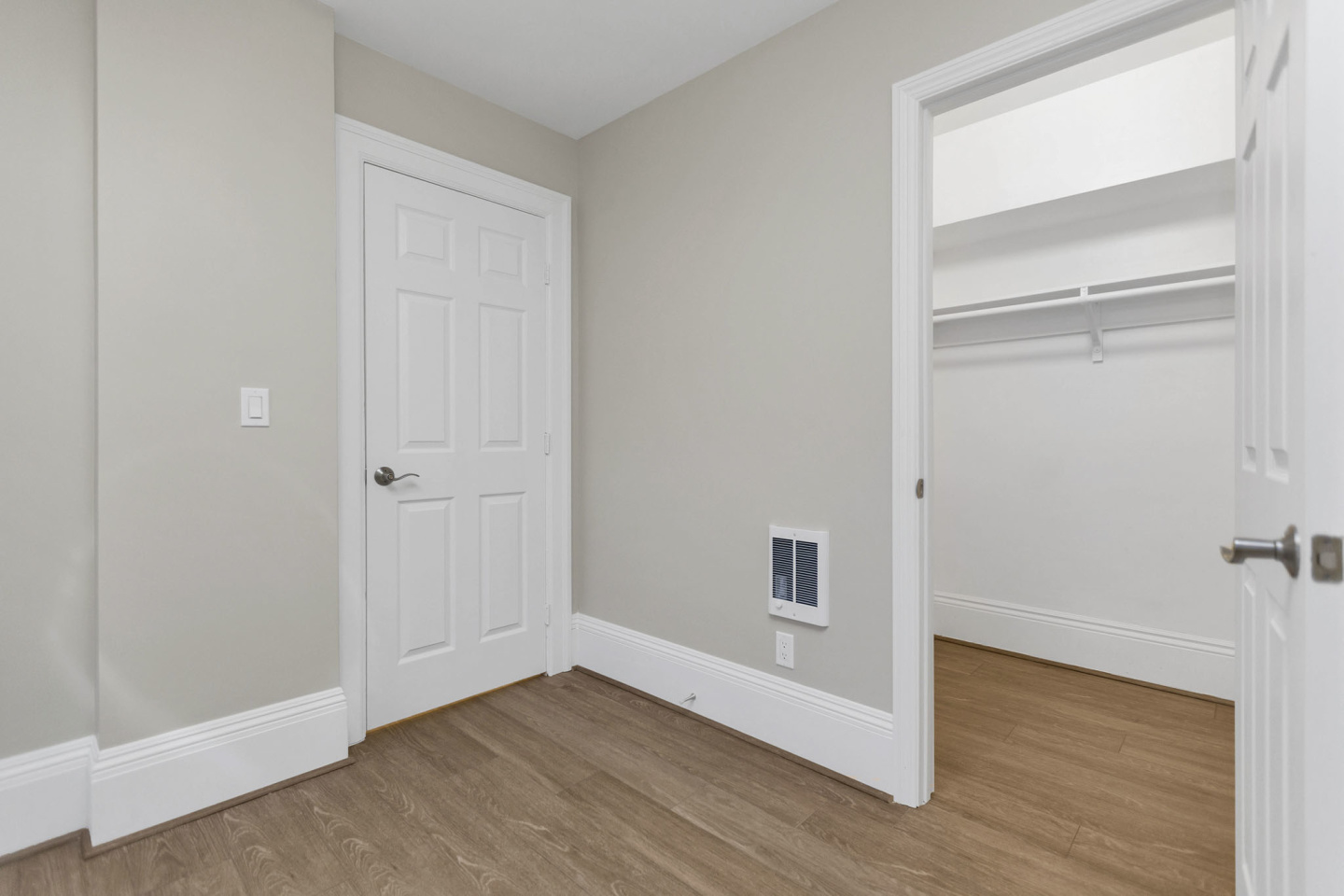 845 PINE Apartments Image 34