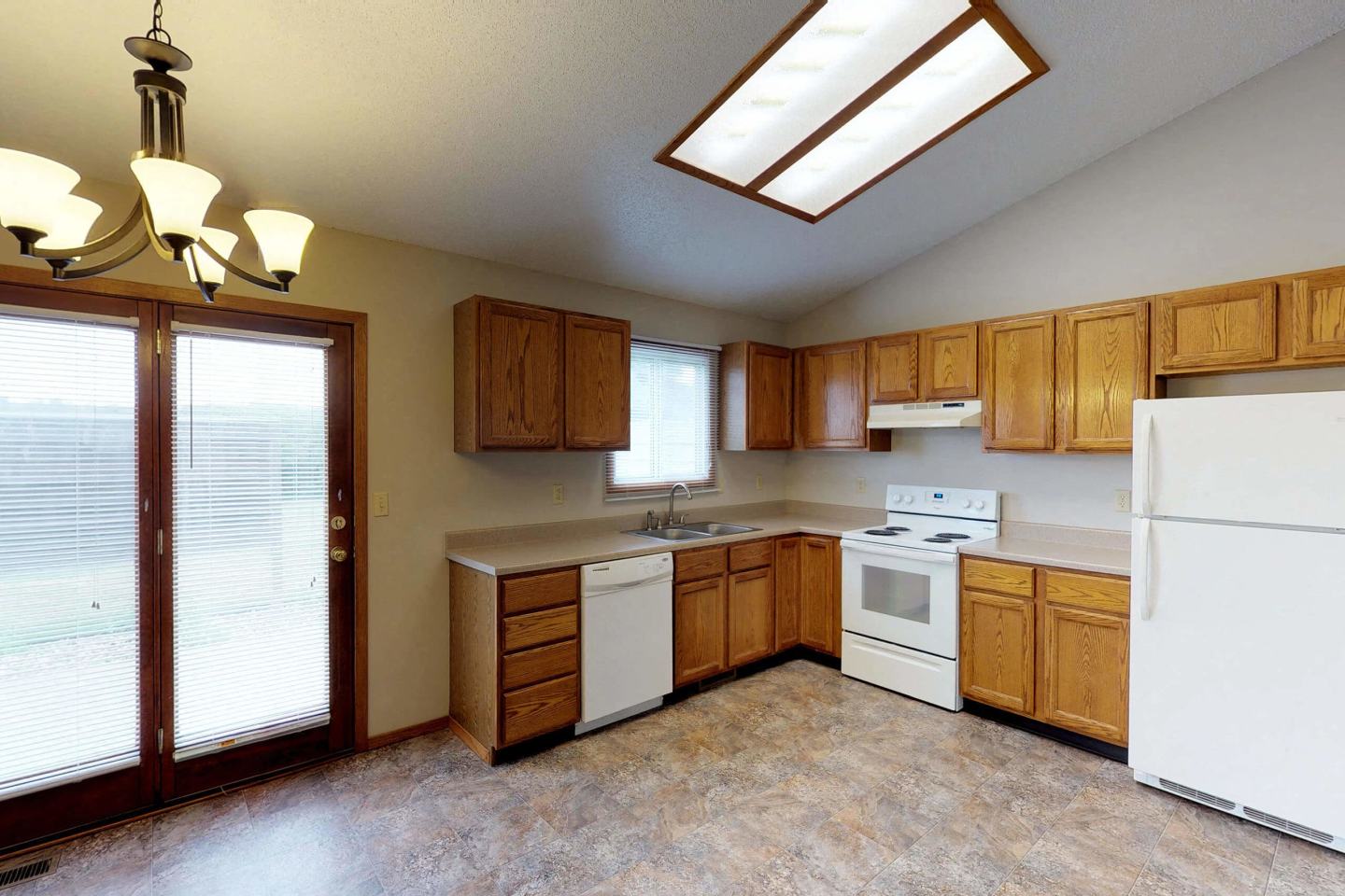 Cottage West Twin Homes Image 19