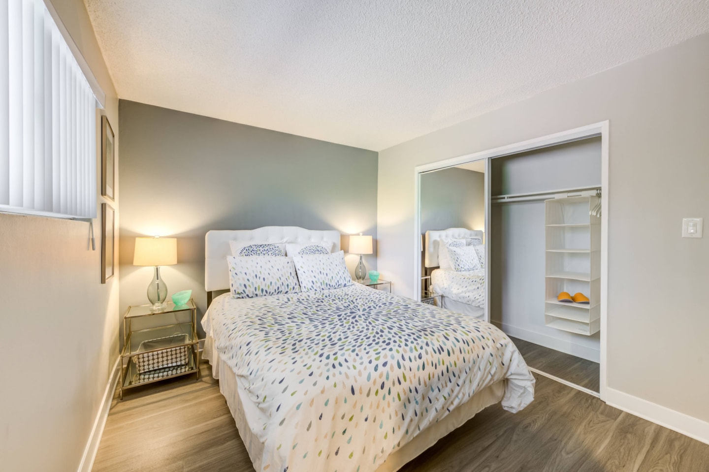 Emerald Hills Apartment Homes Image 19