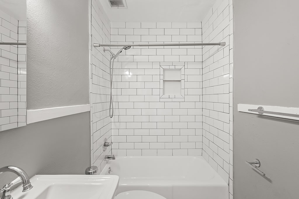 475-501 Garfield Image 11