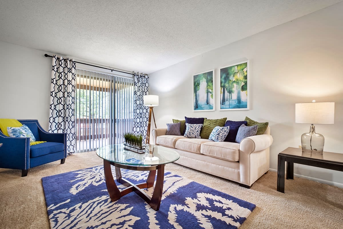 Woodlake Park Apartments Image 23