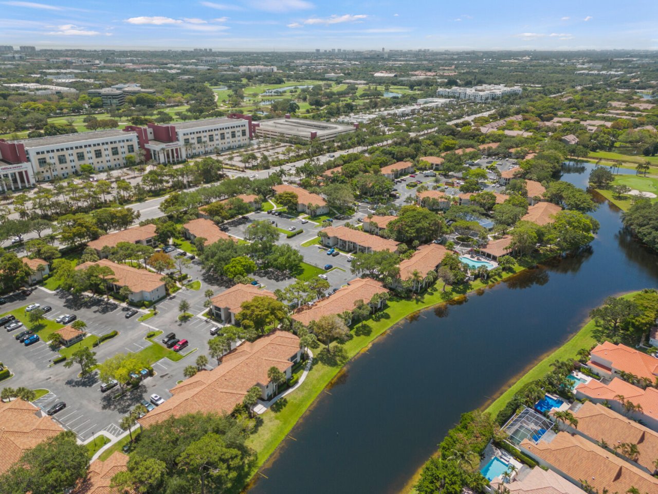 Mizner Court Image 9