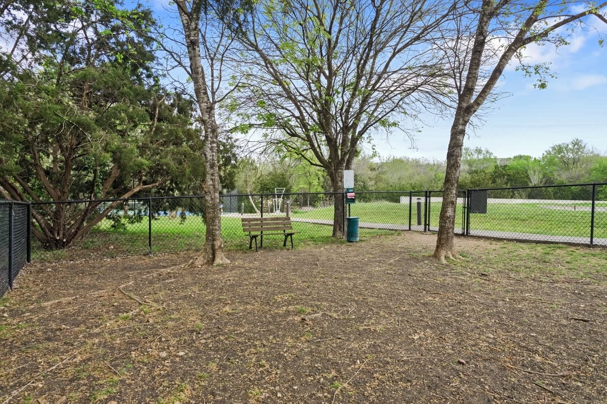 Radius on Grove Image 8