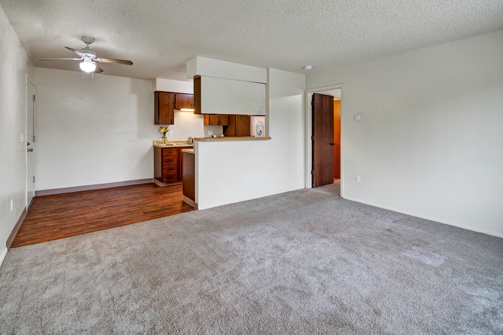 Rancho Tudor Image 4