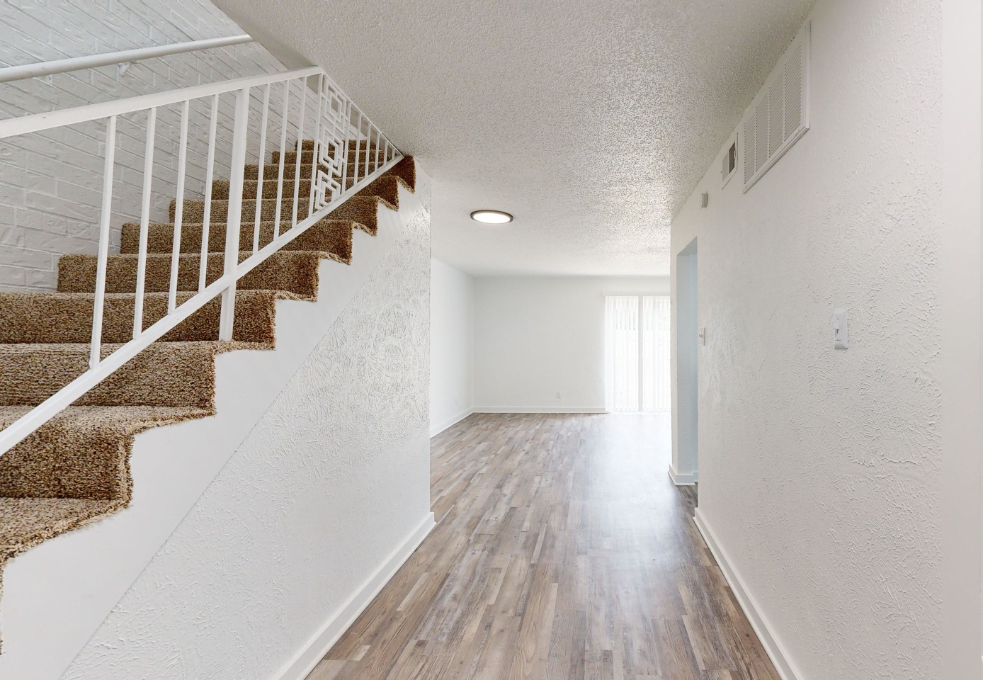 Regency Apartments Image 7