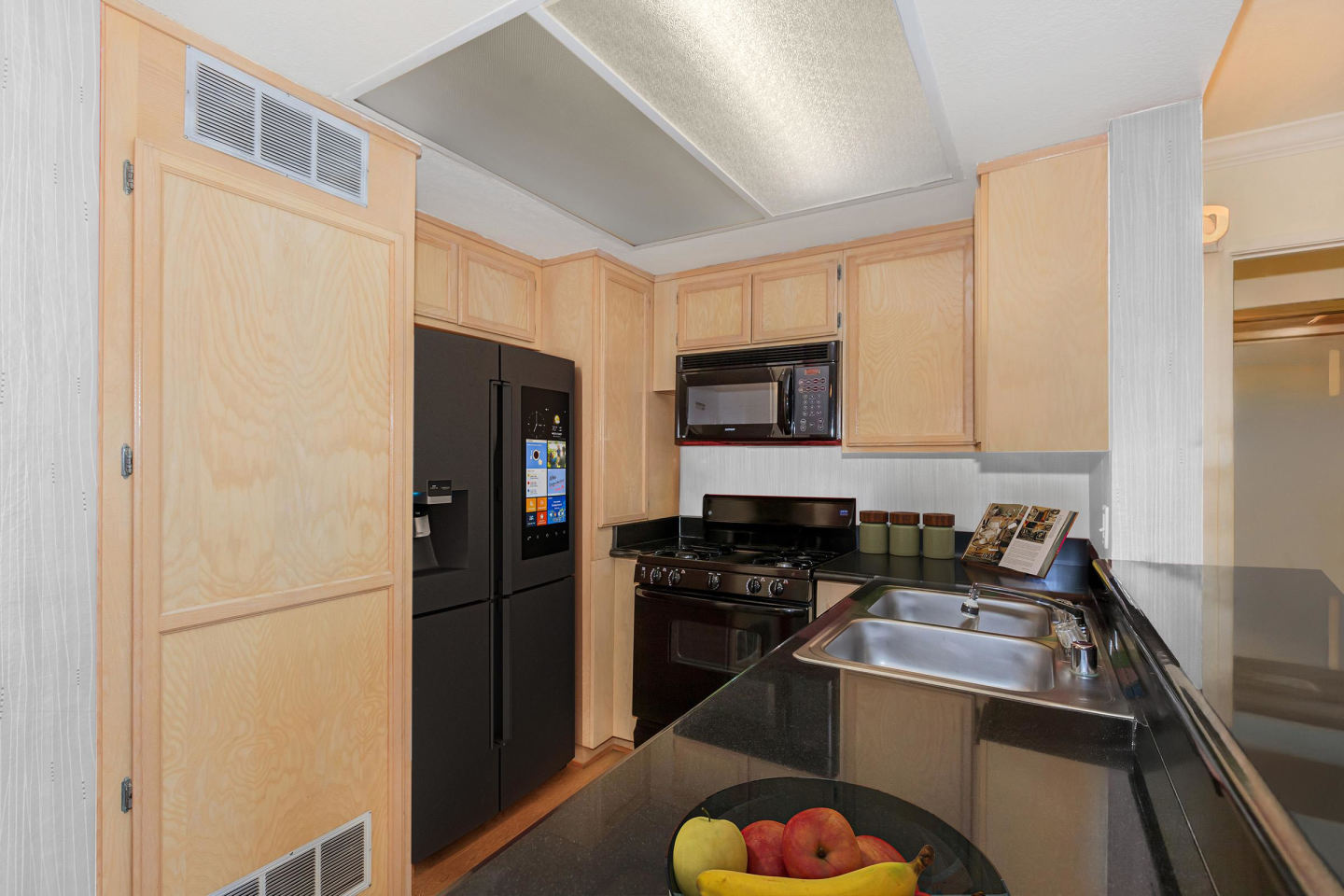Skyline Terrace Apartments Image 2