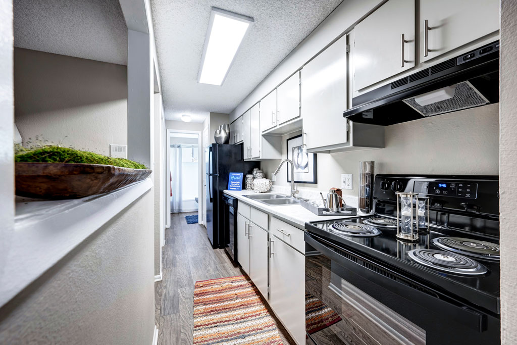 Ten 30 and 49 Apartments Image 1