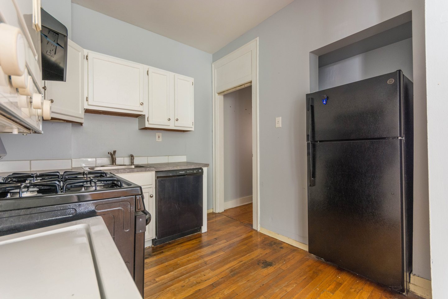 State Street Apartments Image 7
