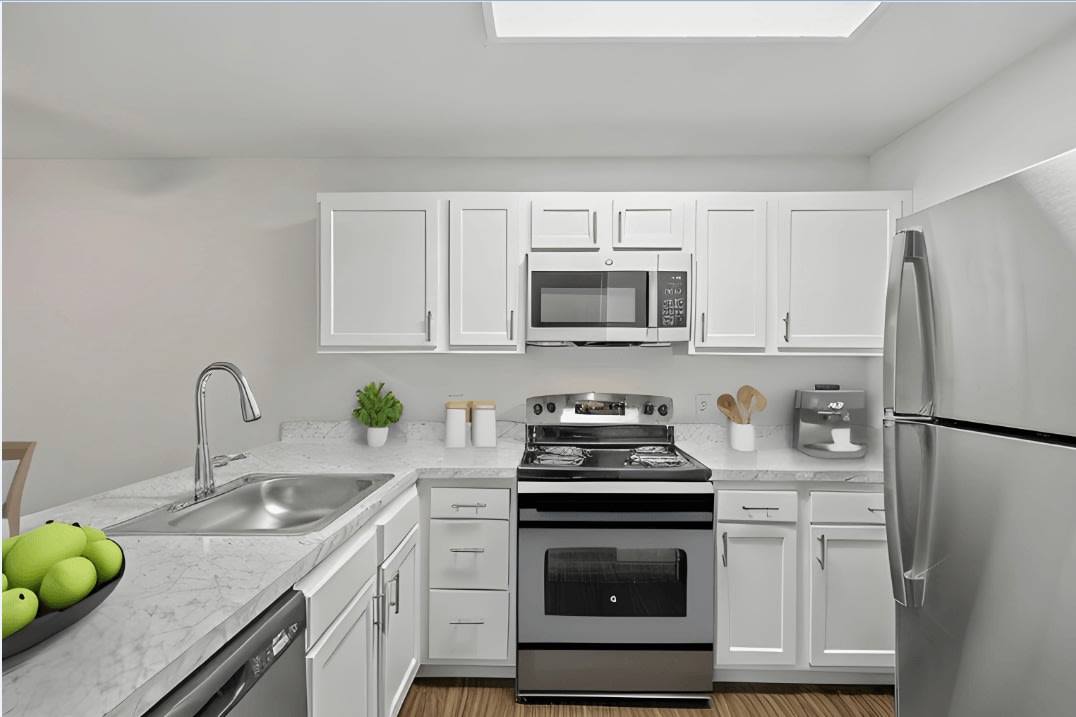 Apartments at Urbana Image 12