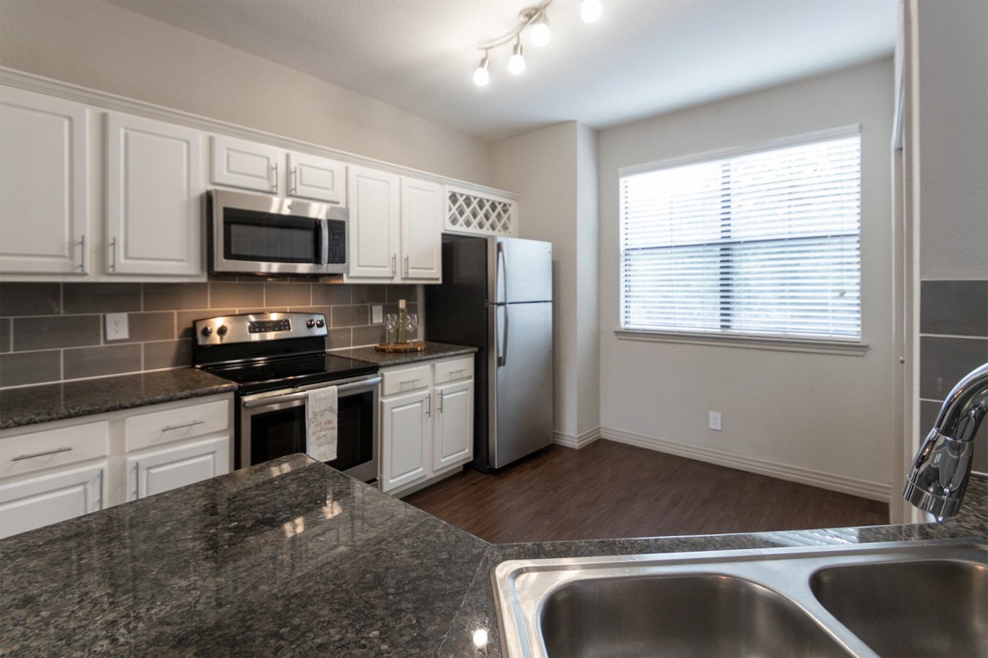 The Brownstones Townhome Apartments Image 6