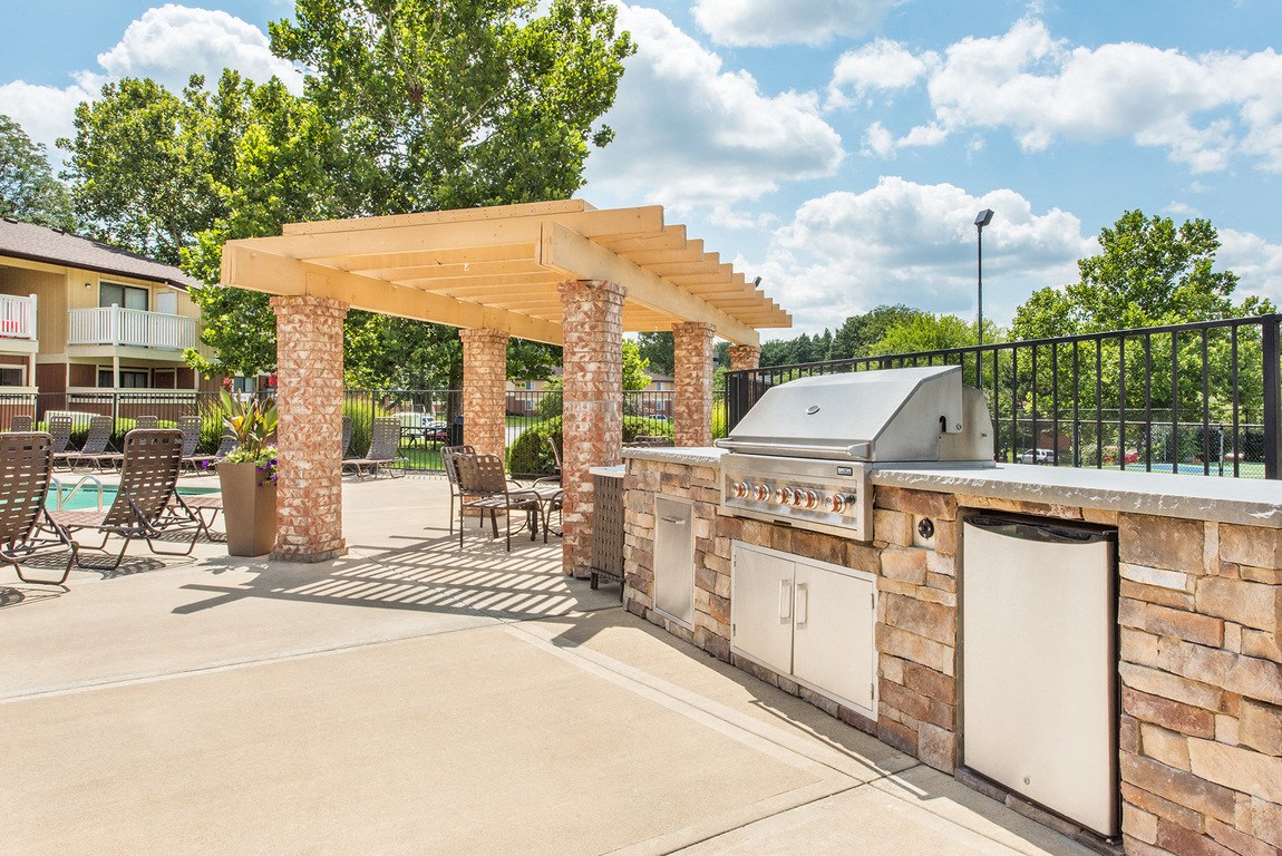 The Lodge of Overland Park Image 2