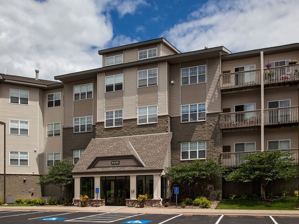 Lake Susan Apartments Image 1
