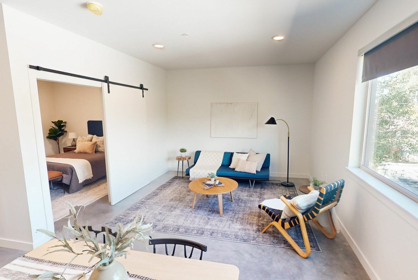 Izzy Apartments Image 5