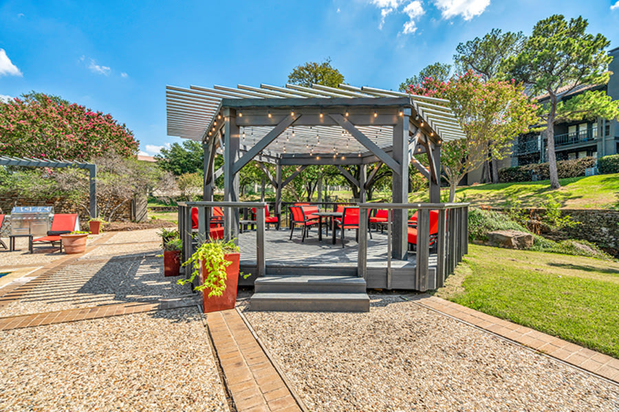 Las Colinas Heights Apartment Homes Image 4