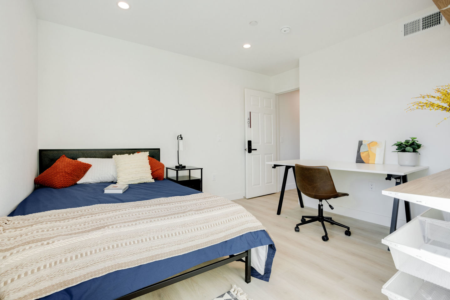 1224 W 37th Place - Co-Living Image 35