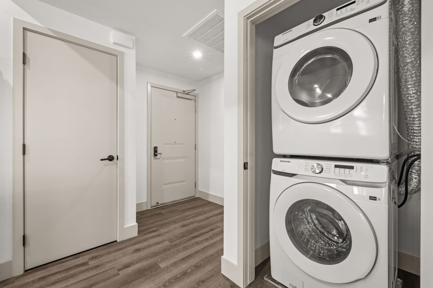 Broadstone Villas Image 21