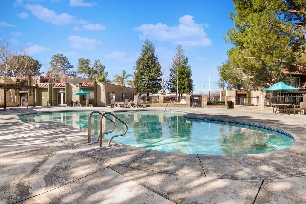 Fountains at Palmdale Image 17