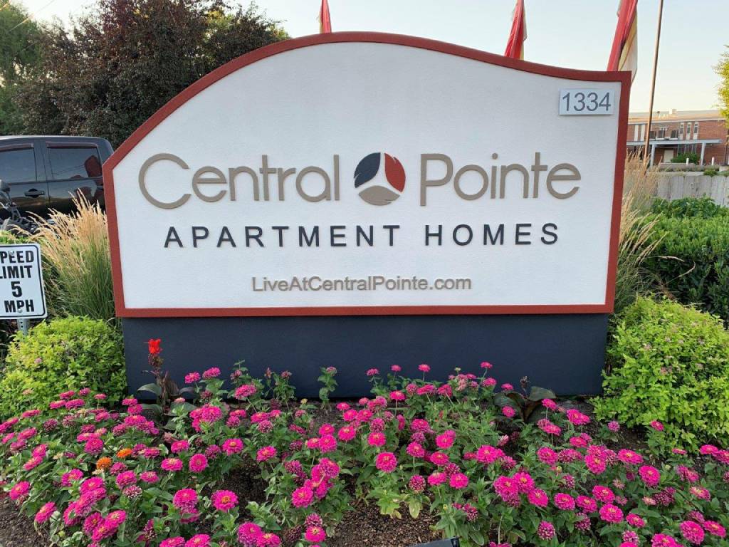 Central Pointe Image 5