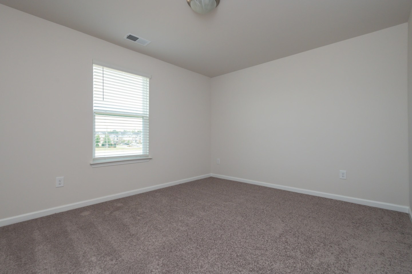 Pine Ridge Place Image 19