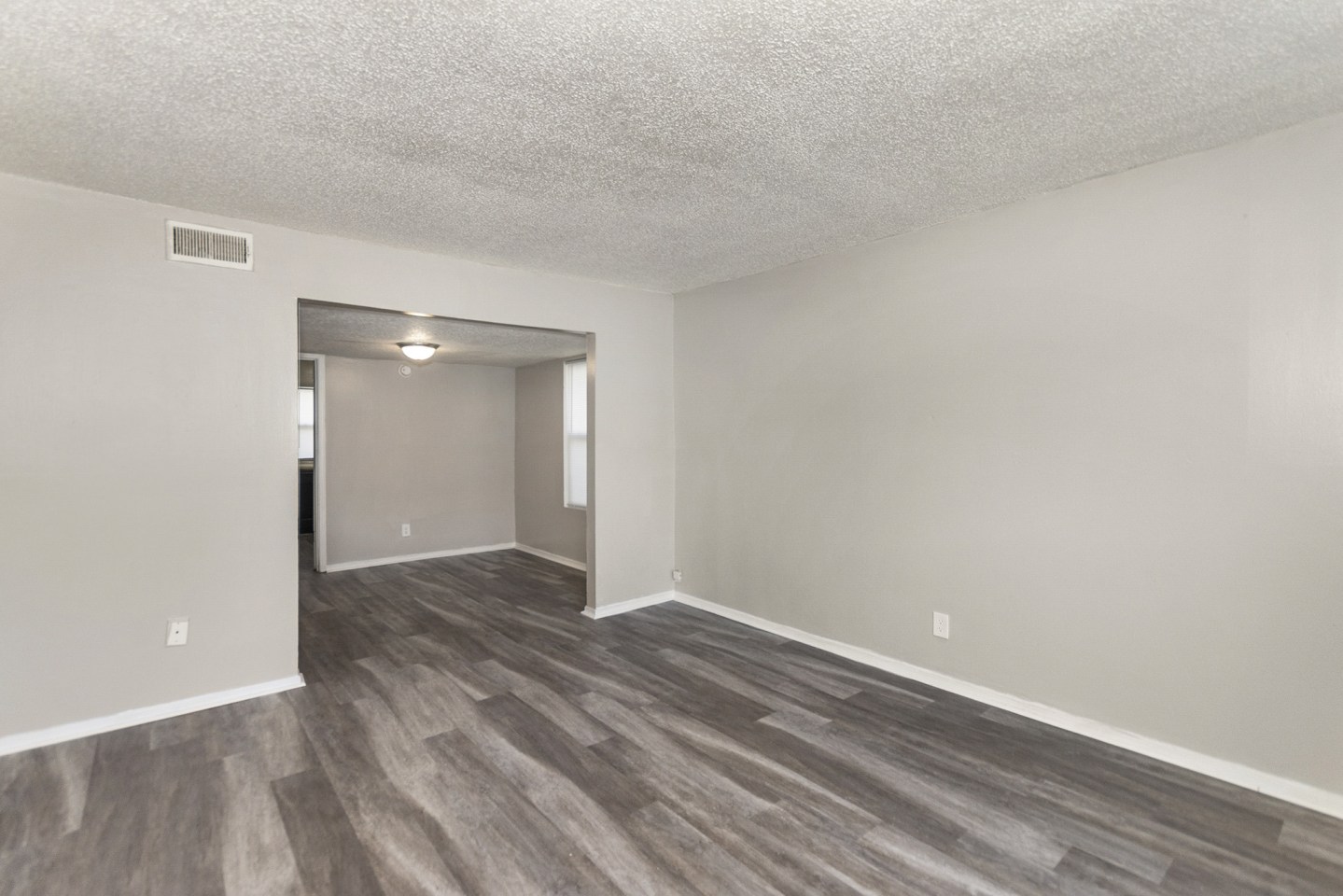 Ravenwood Apartments Image 12
