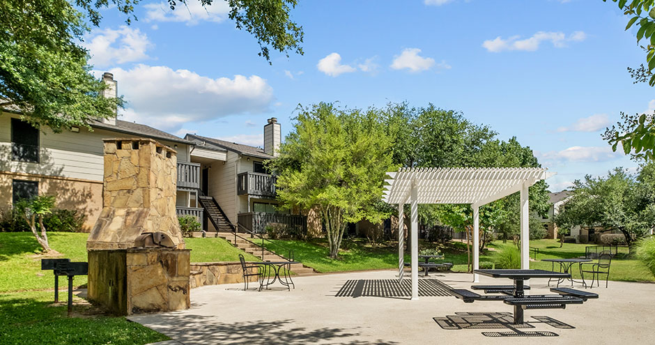 The Ashton Apartments Image 25