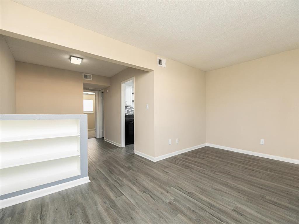 Monarch Villas Image 28