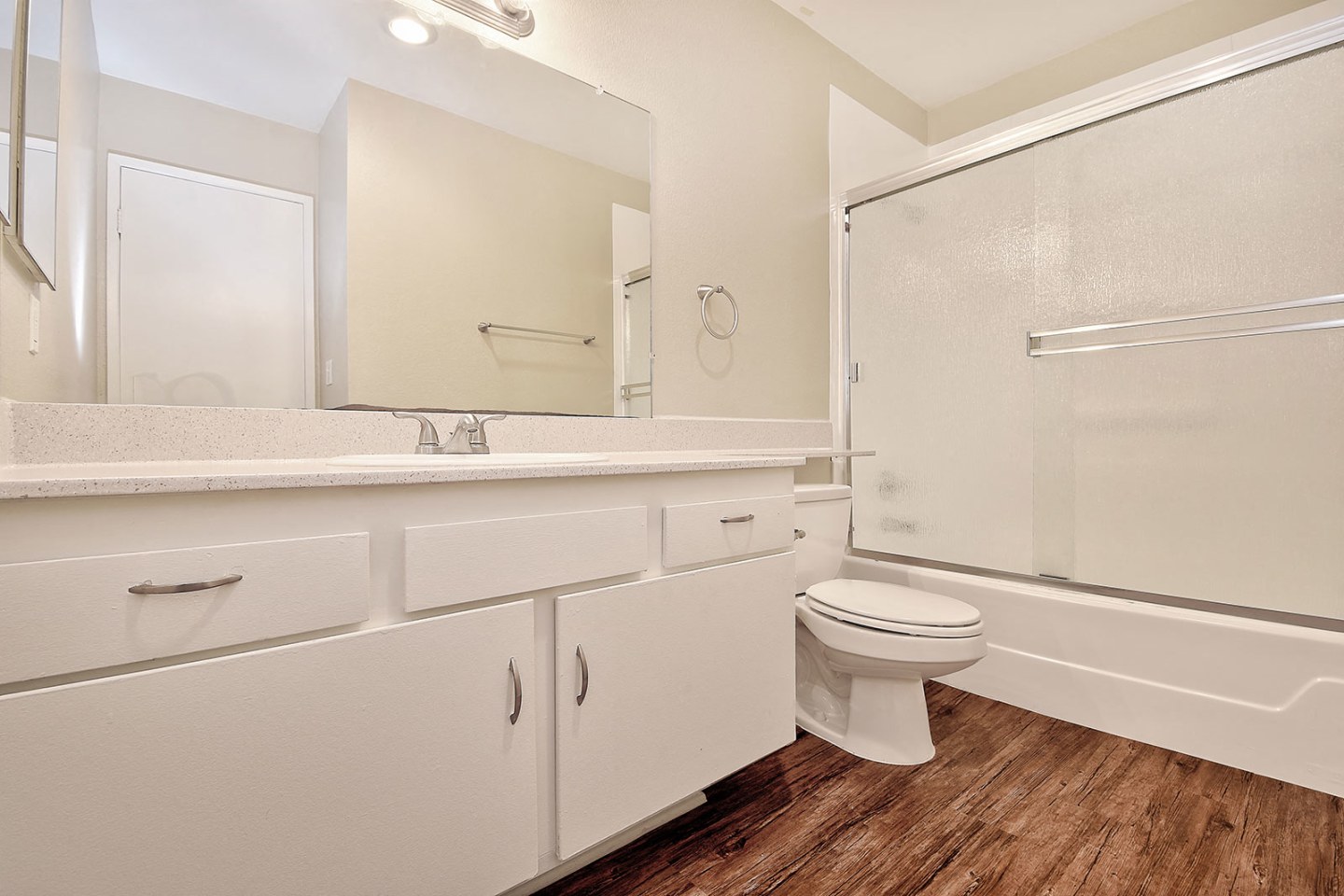 Woodside Village Apartments Image 27