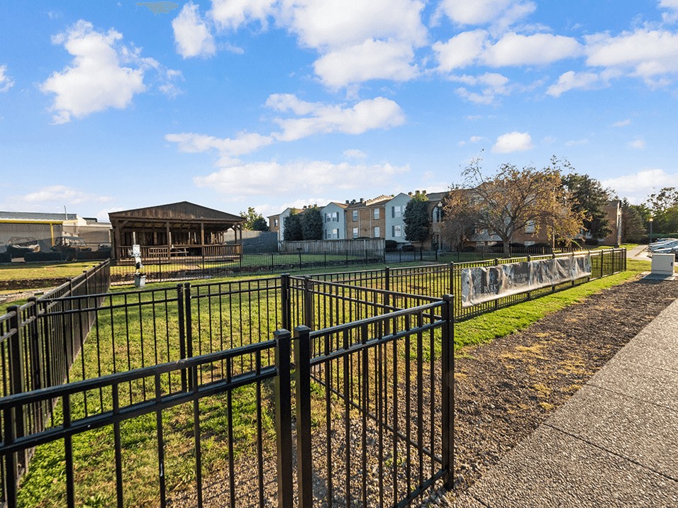 Olde Towne Village Image 12