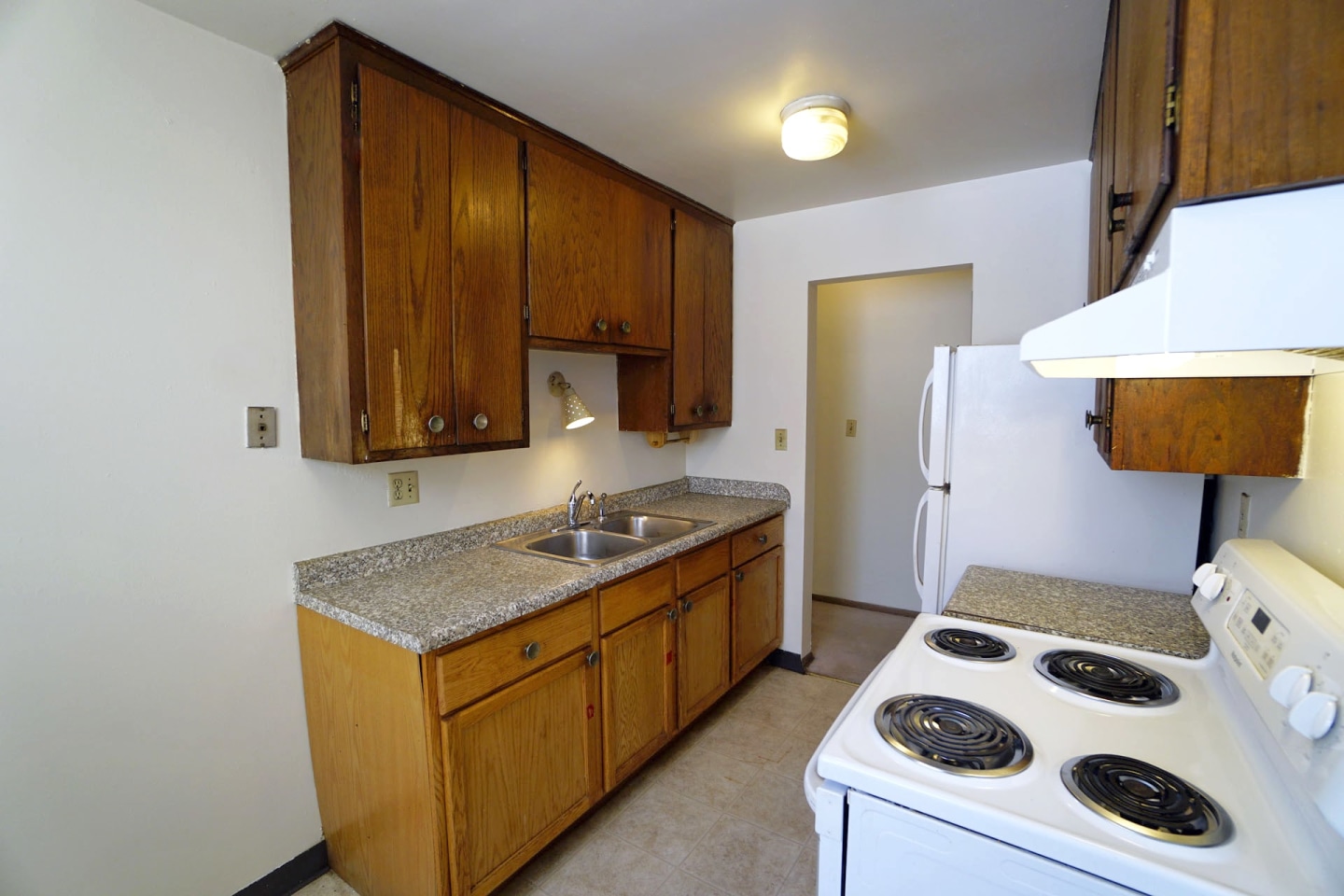 Priscilla Standish Apartments Image 16
