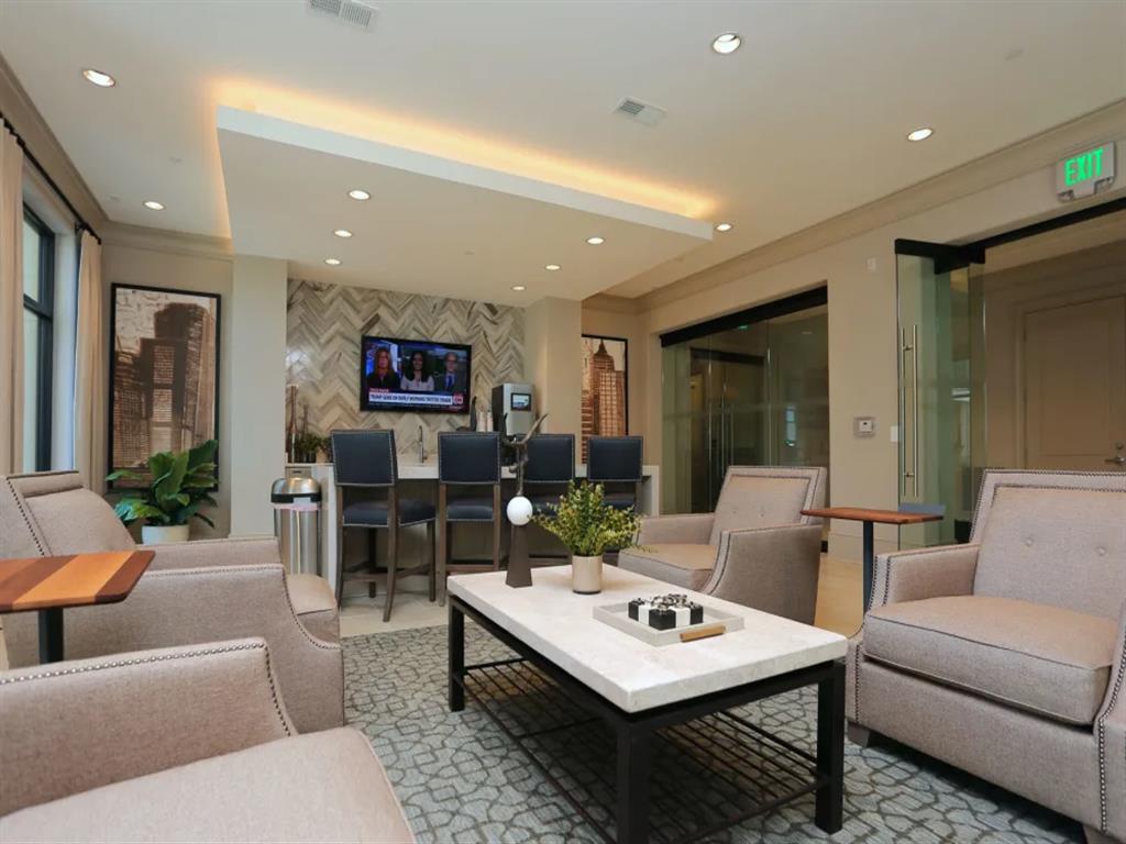 2370 Main at Sugarloaf Image 6
