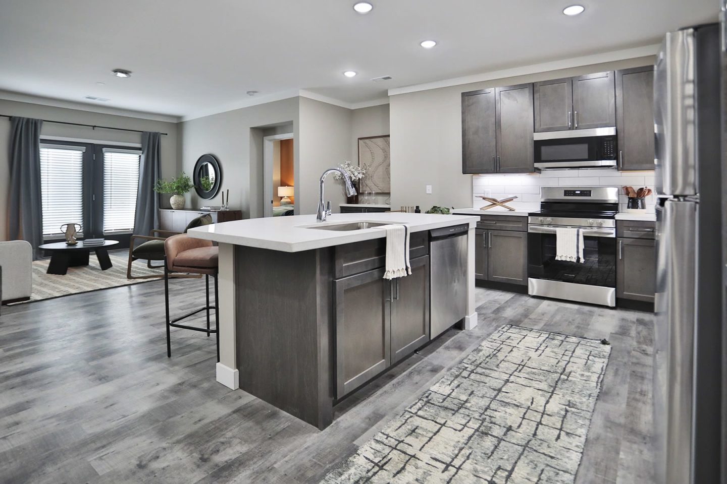 Altair Apartments Image 3
