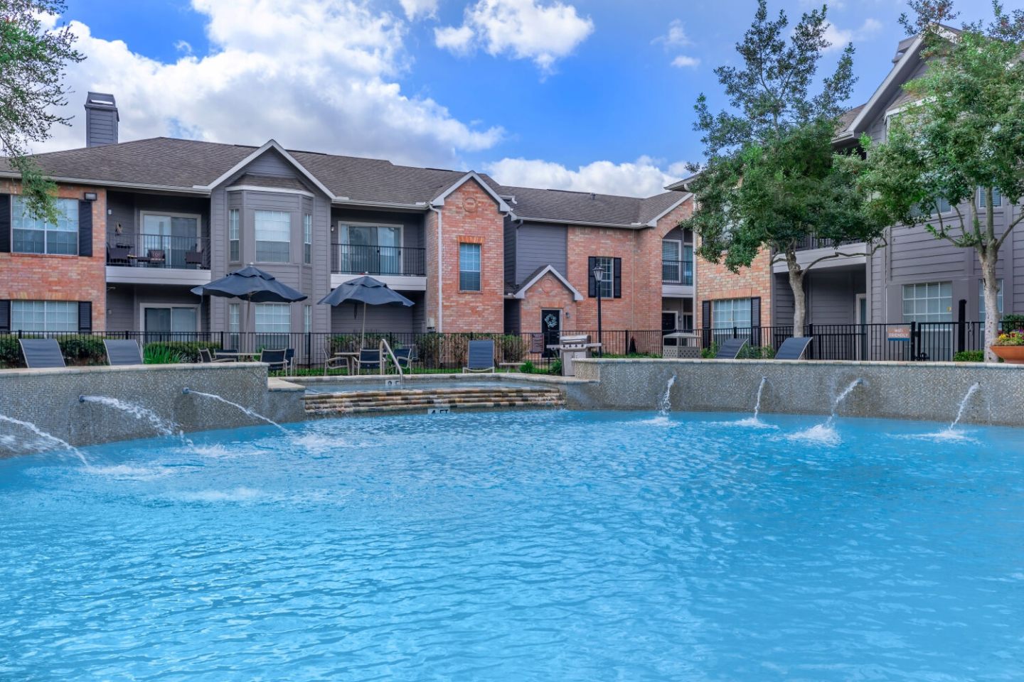 Richmond Towne Home Apartments Image 11