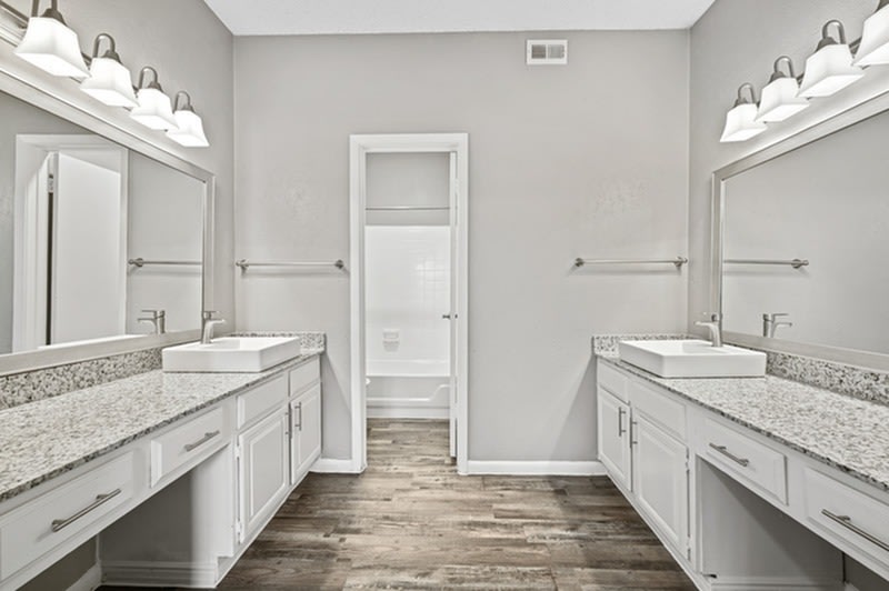 The Retreat at Lake Highlands Image 4