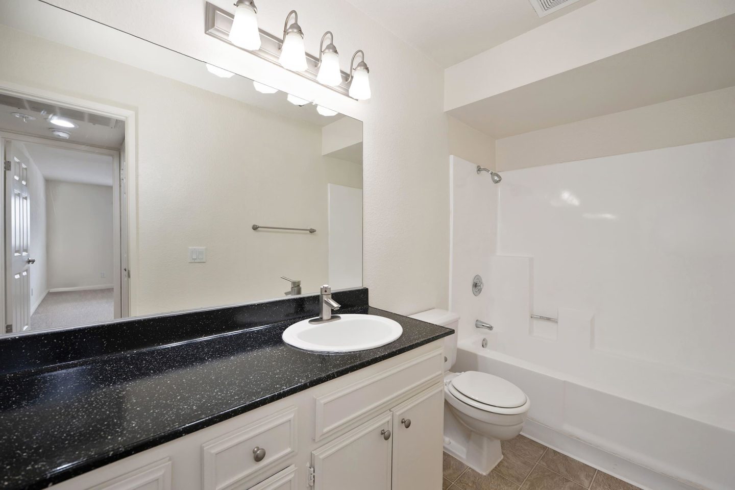 Elán Cardiff by the Sea Apartment Homes Image 30
